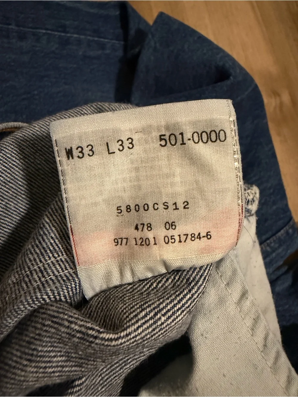 Vintage Levi’s 501 Button Fly Jeans Black Batwing 33x33 actual 32x30